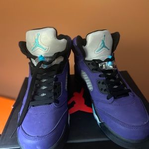Jordan retro 5 alternate grape